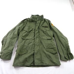 Military M-65 Mans Field Coat Vietnam Era Green Cotton Sateen Medium Short